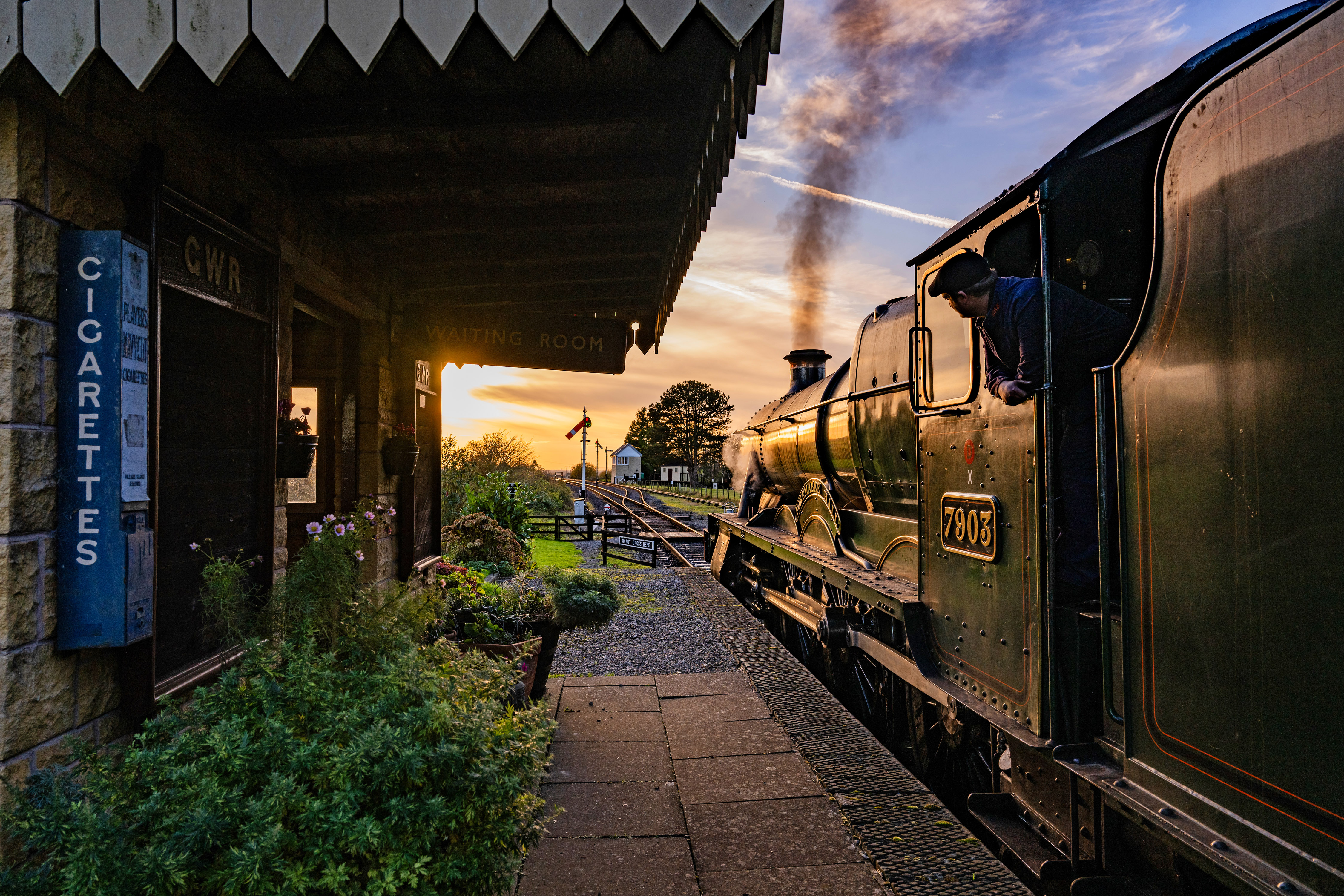 JackBoskett_GWSRSteamTrain_Cotswolds-5006.jpg