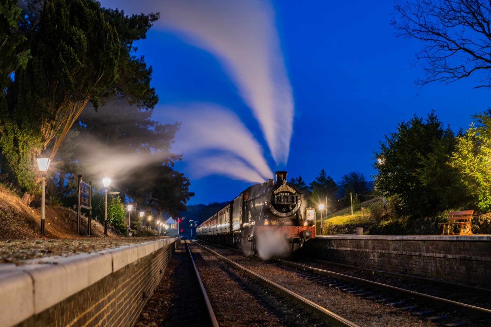 JB_7903-Gloucestershire-Warwickshire-Railway-2.jpg