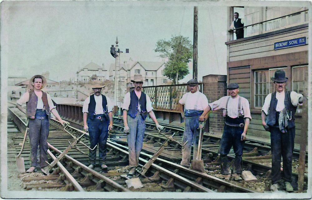 postcard-set-2-14-1 BHS colour.jpg