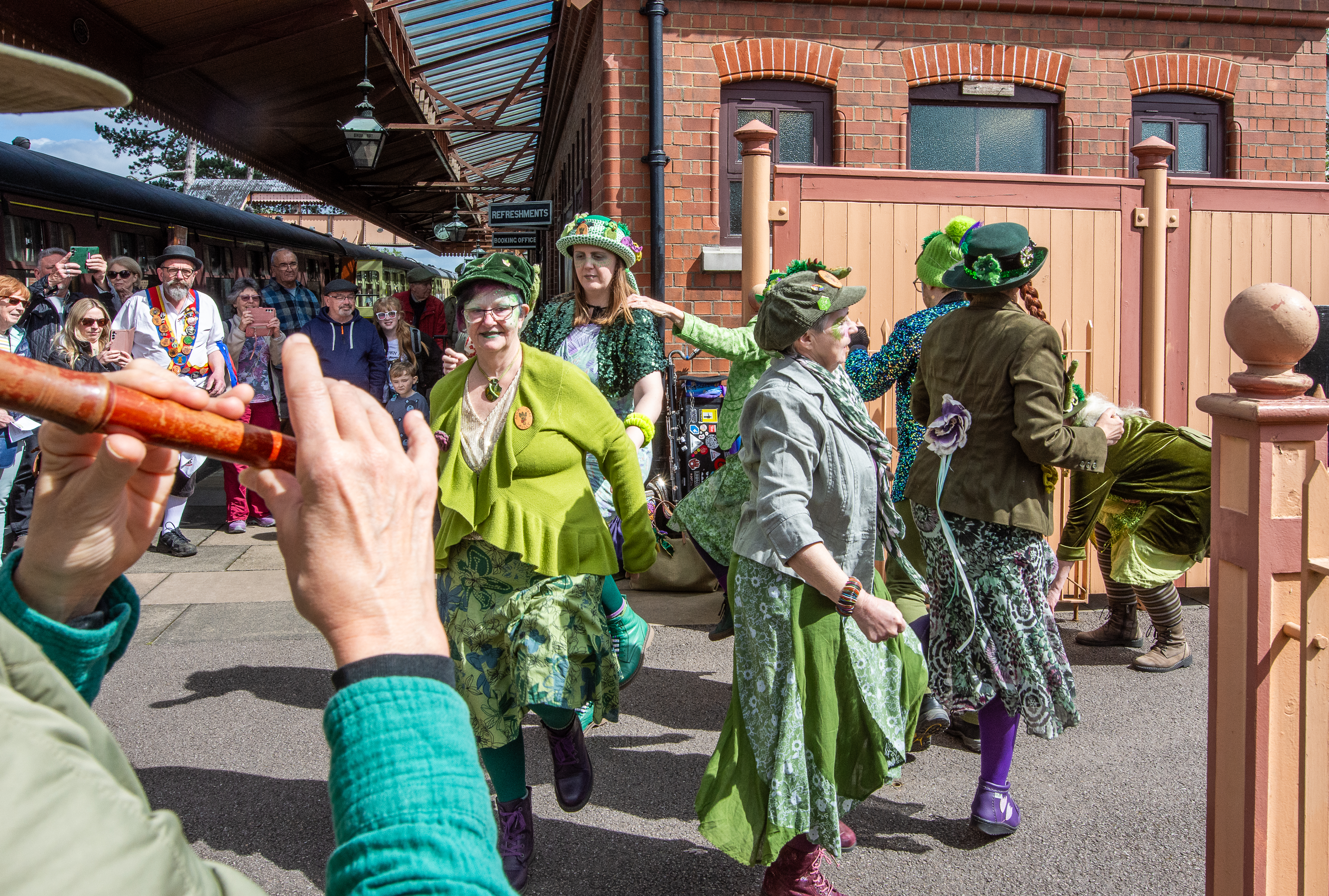 003 Asum Gras Morris pic Ian Crowder.jpg