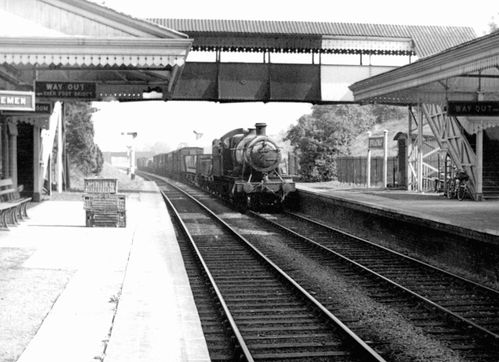 Broadway 2823 with Birmingham S Wales class H freight 1968 or 60a.jpg
